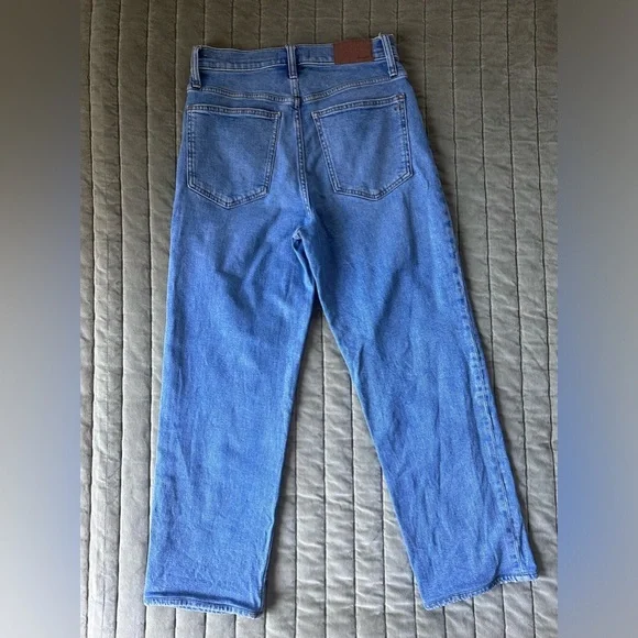 Madewell Women’s The Perfect Vintage Straight Cropped Jean in Montville Wash - Picture 5 of 8